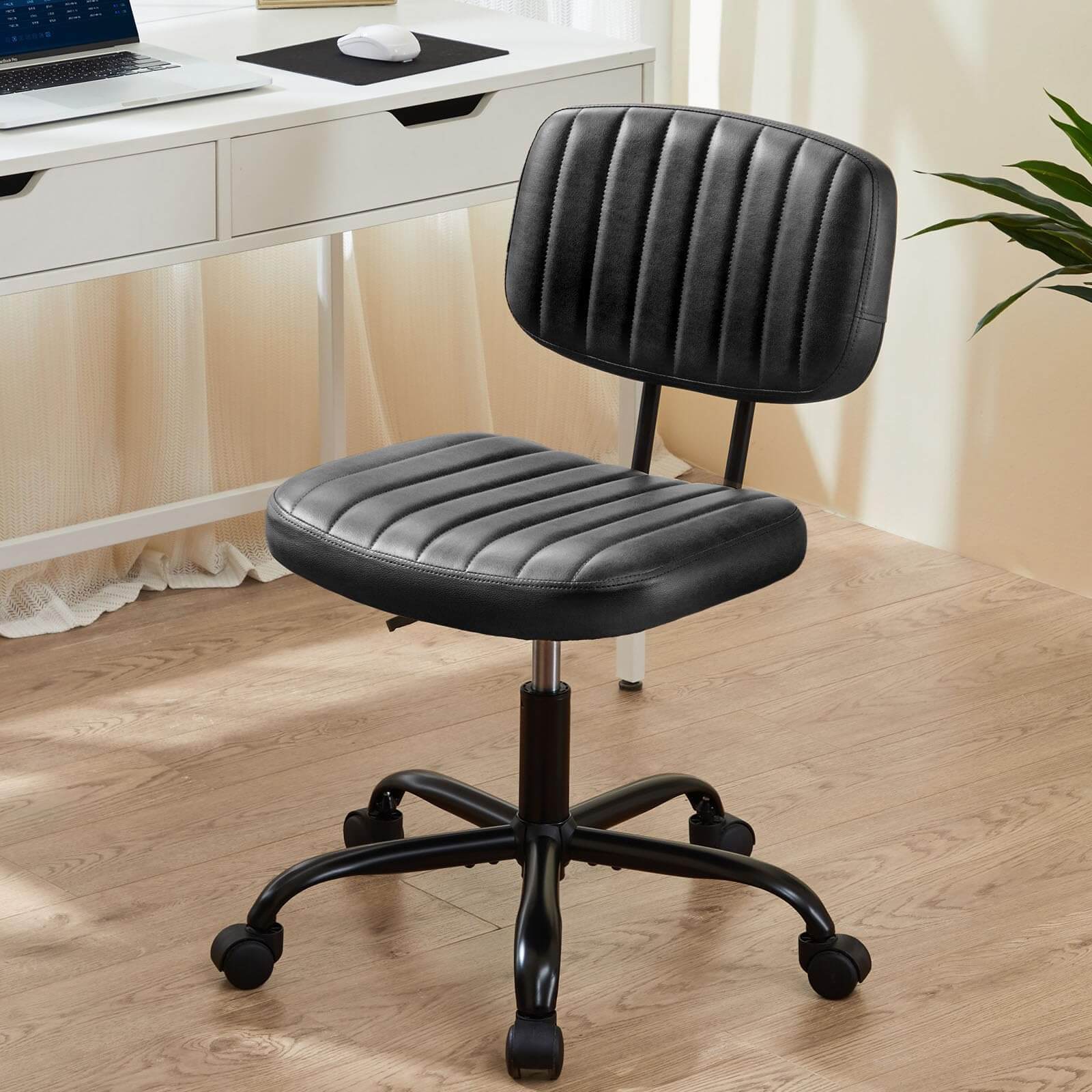Portable Office Chair, Leather Texture, 5-wheel Swivel Base, Space-saving Design, Suitable For Use In Office, Living Room, School, Bedroom, Easy To Slide And Move